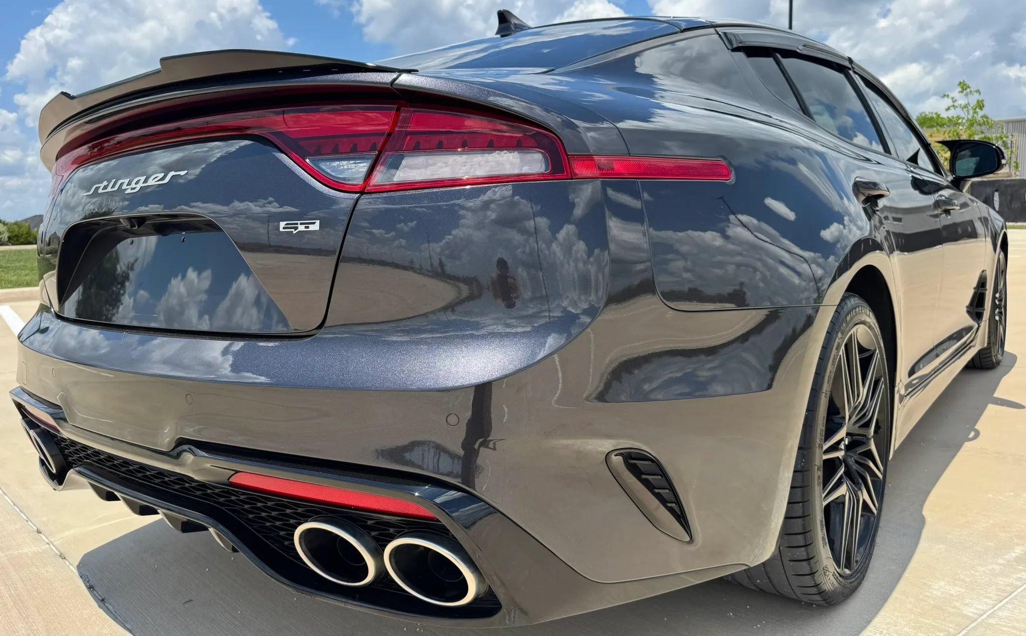 Used 2023 Kia Stinger GT2 RWD image 13