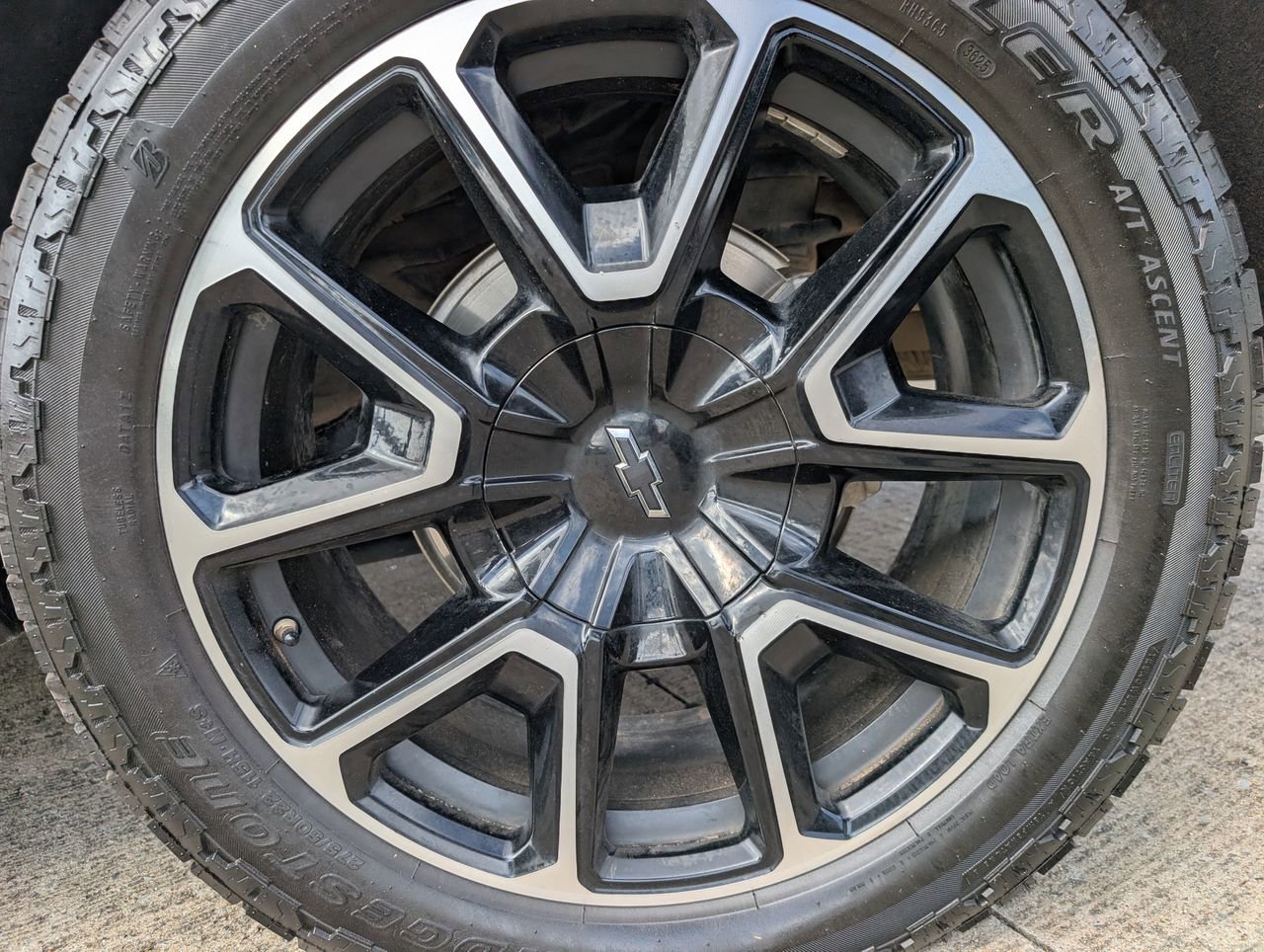 Used 2023 Chevrolet Tahoe RST w/ Sport Performance Package image 7