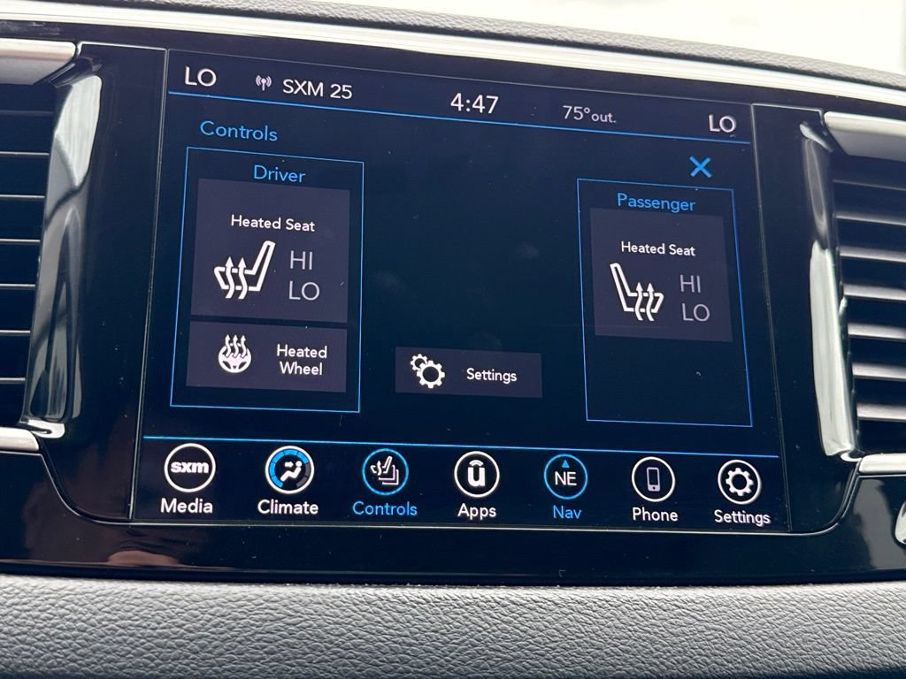 Used 2020 Chrysler Pacifica Touring-L Plus FWD image 34