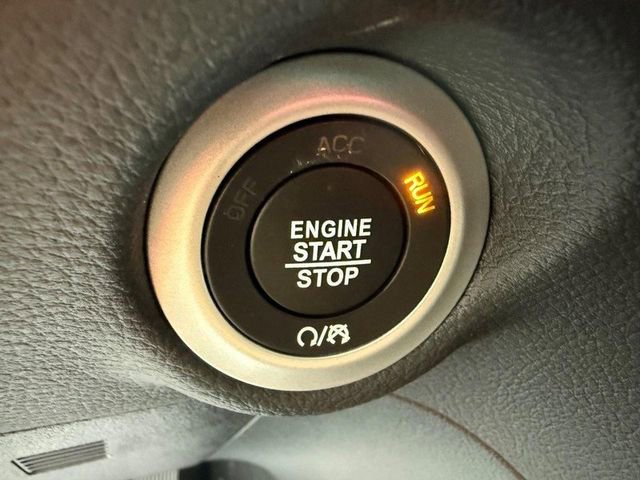 New 2026 Chrysler Pacifica Pinnacle image 25