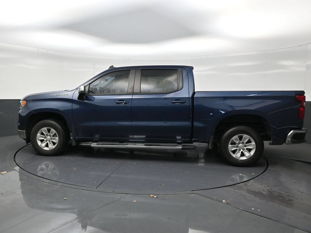 Used 2023 Chevrolet Silverado 1500 LT RWD image 2