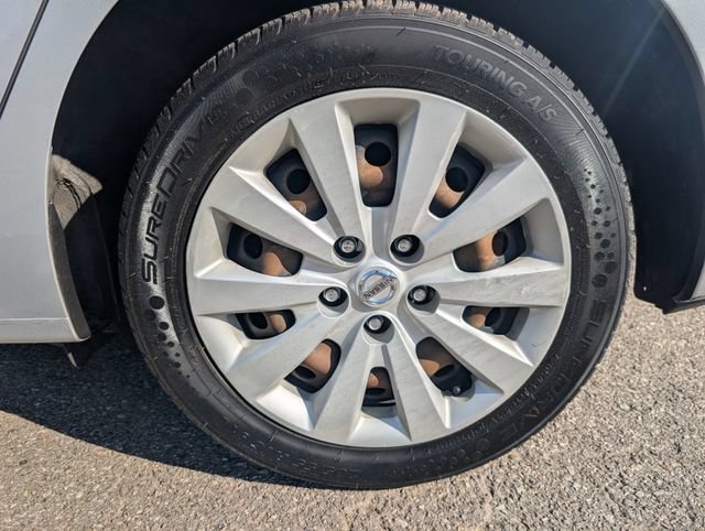 Used 2017 Nissan Sentra SV FWD image 27