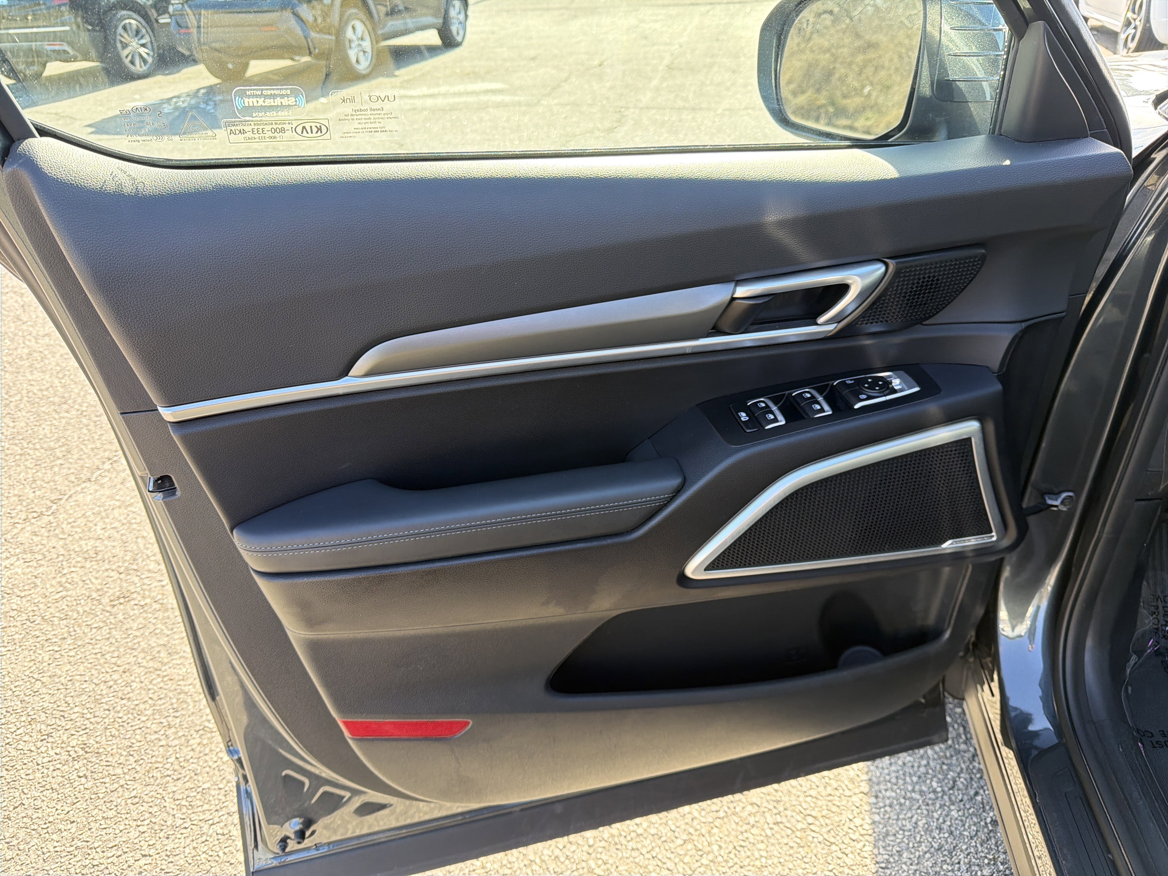 Used 2020 Kia Telluride LX image 11