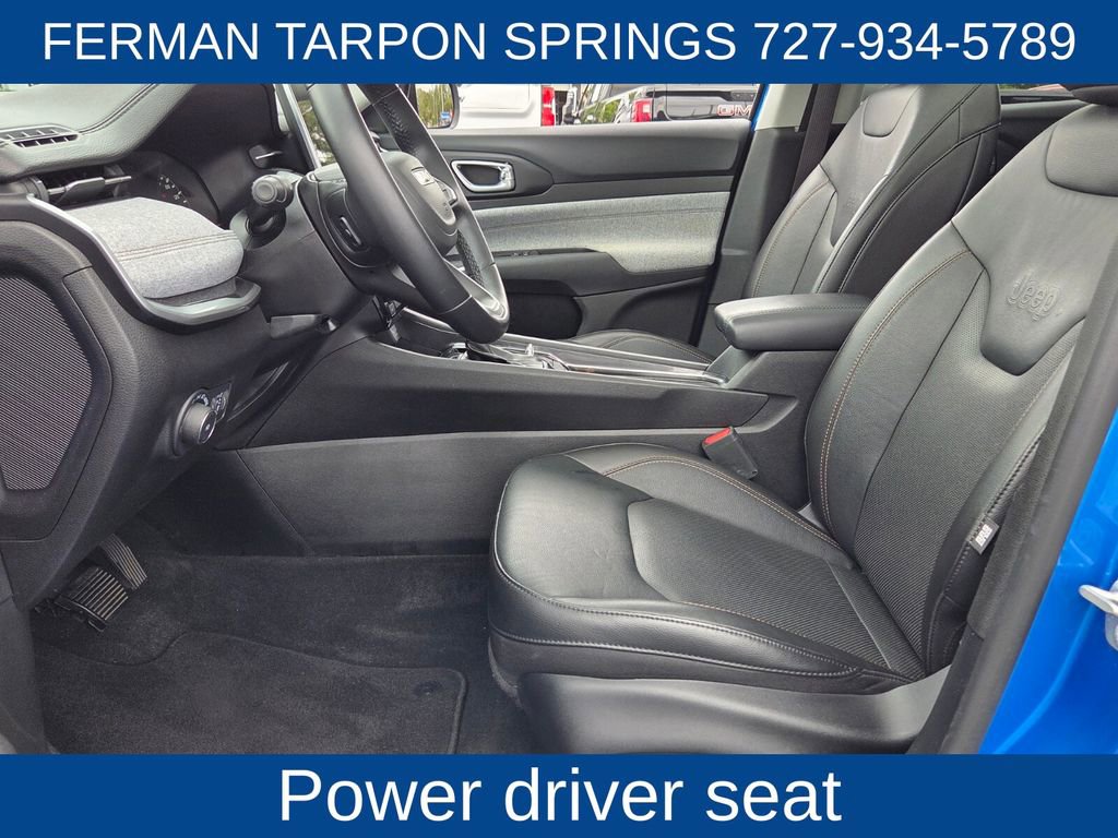 Used 2022 Jeep Compass Latitude w/ Sun and Sound Group AWD/4WD image 14