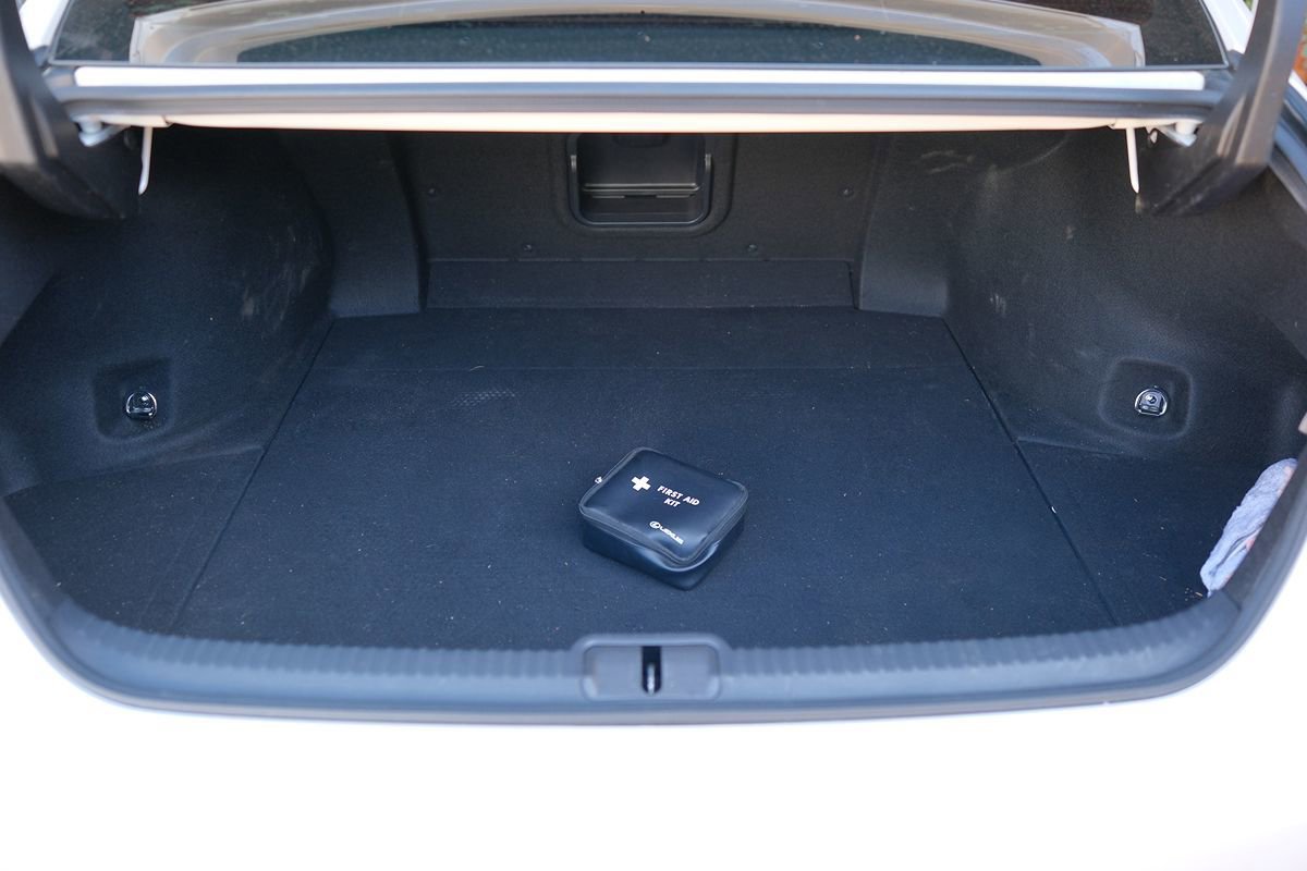 Used 2021 Lexus ES 300h w/ Premium Package FWD image 37