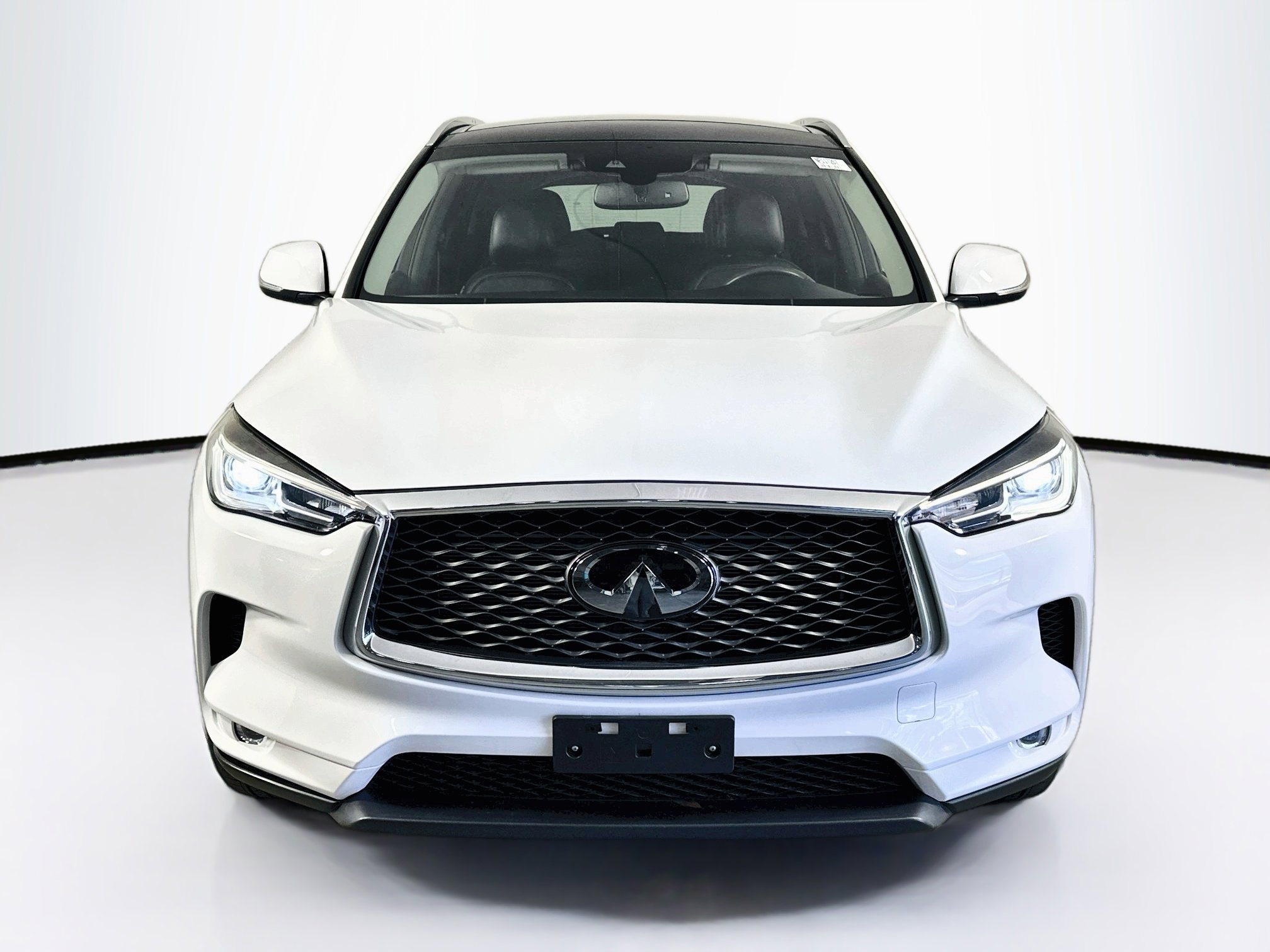 Used 2022 INFINITI QX50 Luxe AWD/4WD image 2