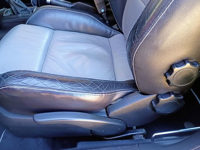 Used 2002 Volkswagen Beetle S image 31