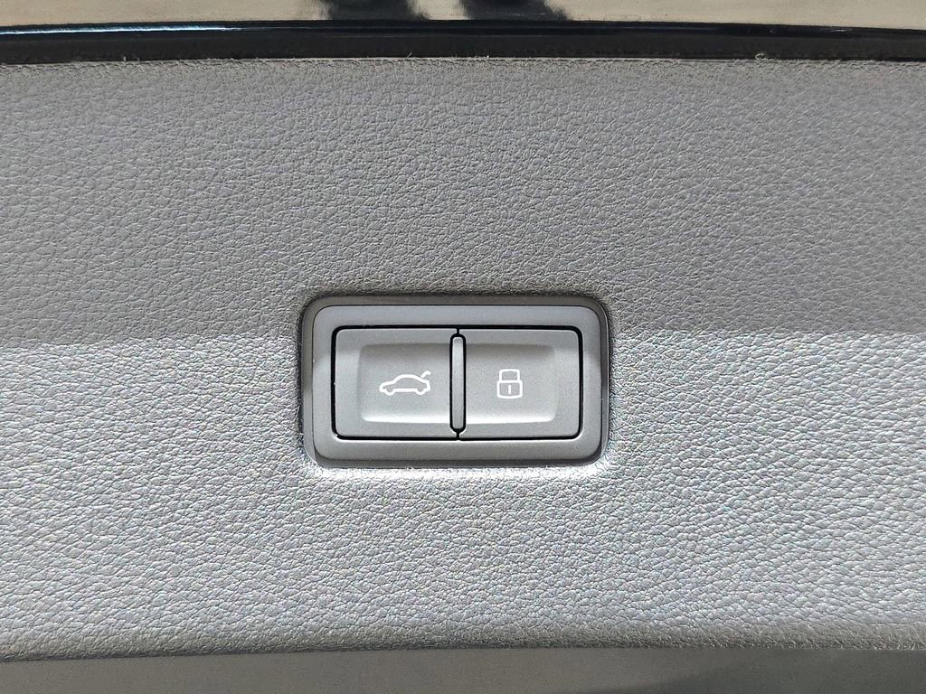New 2026 Audi Q8 Premium Plus AWD/4WD image 13