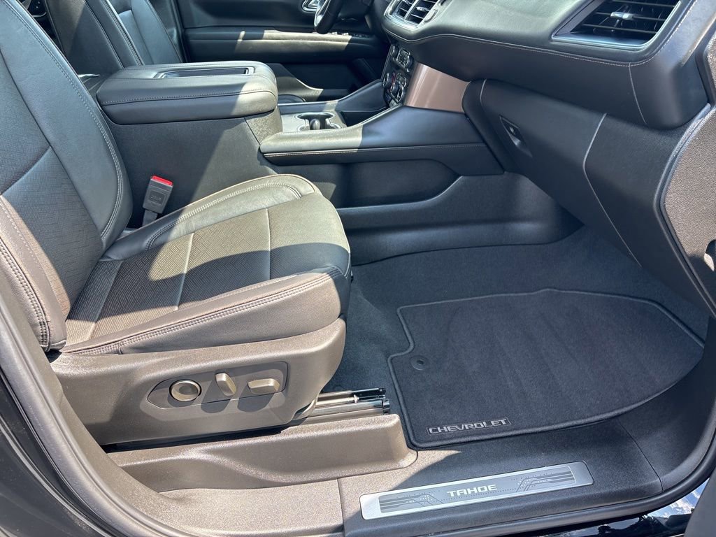 Certified 2024 Chevrolet Tahoe High Country w/ Advanced Technology Package image 23