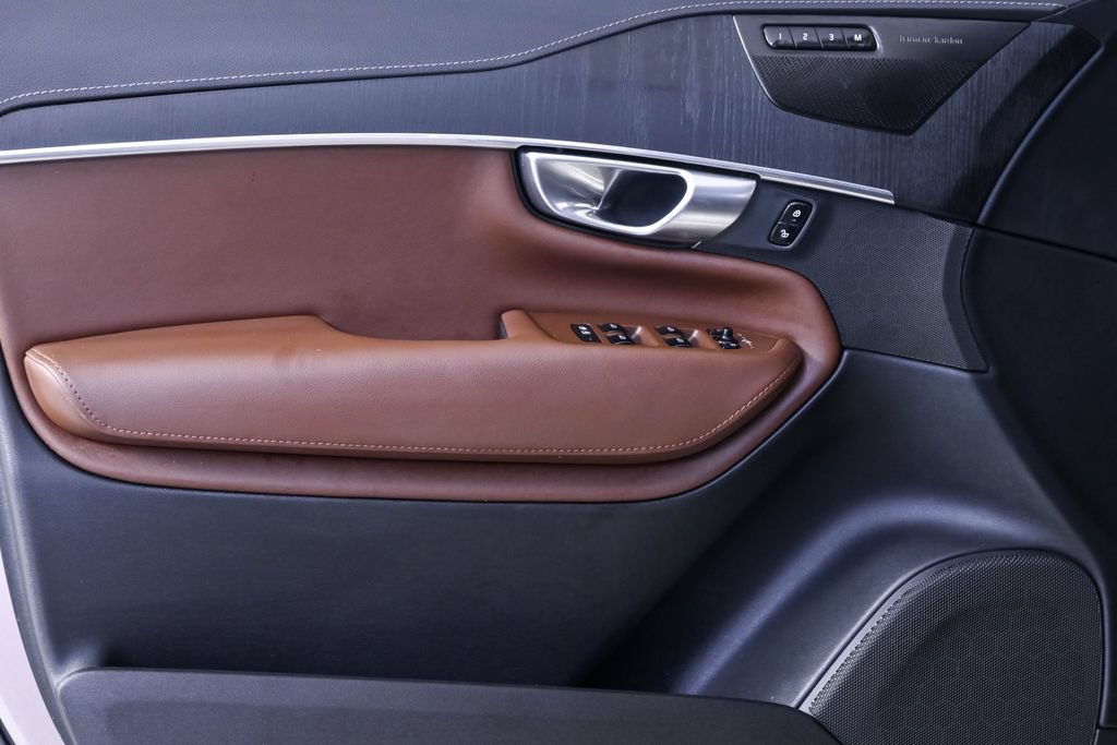 Certified 2024 Volvo XC90 B6 Ultimate w/ Lounge Package AWD/4WD image 8