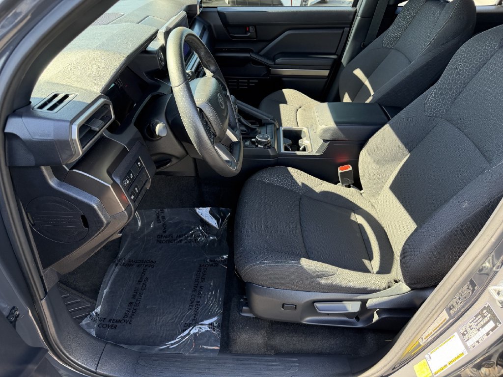 Certified 2025 Toyota 4Runner SR5 AWD/4WD image 5