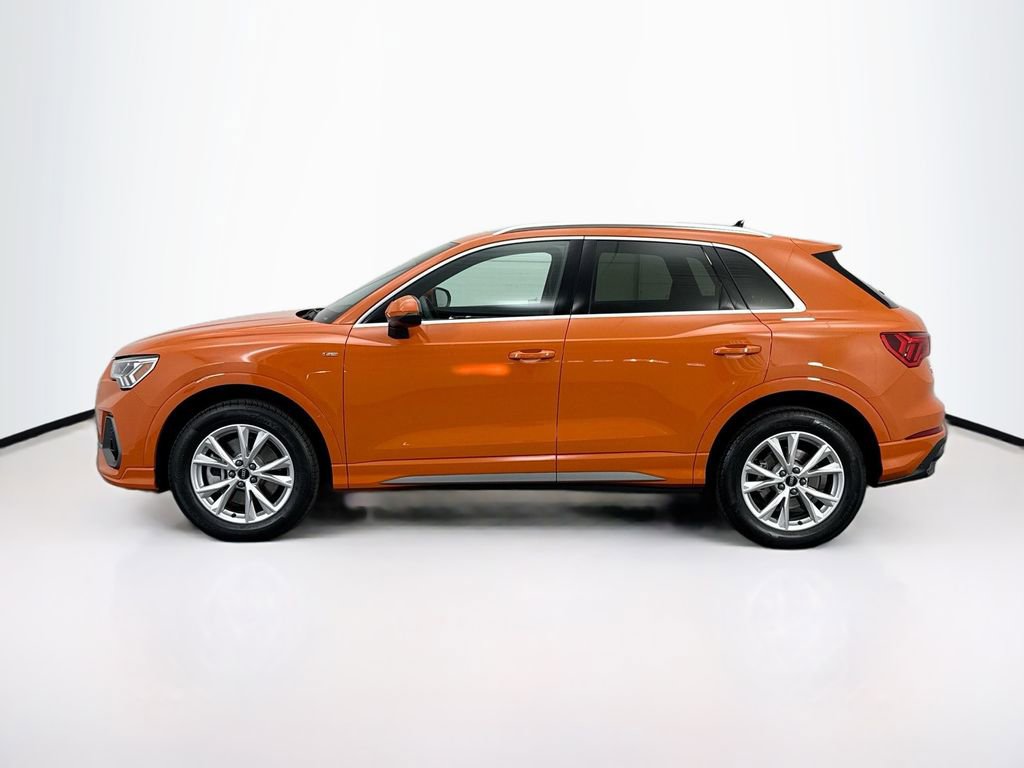 Certified 2025 Audi Q3 2.0T Premium w/ Convenience Package image 8
