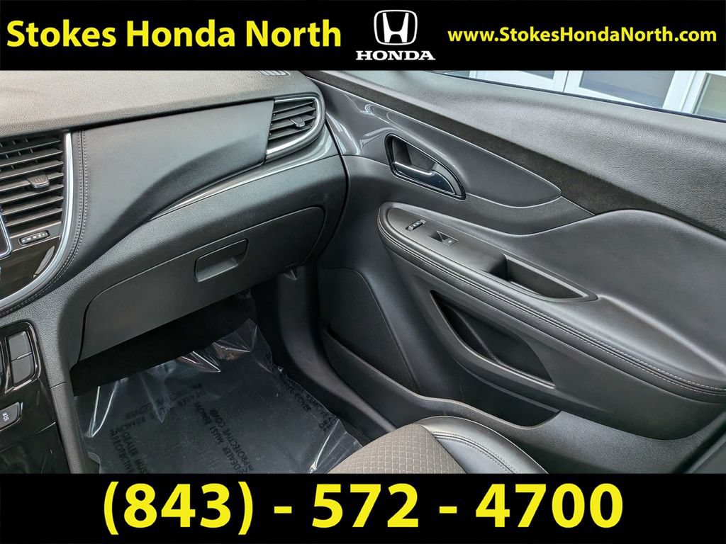 Used 2020 Buick Encore Preferred w/ Safety Package FWD image 19