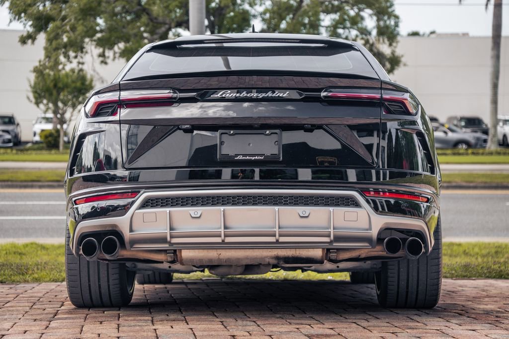 Used 2019 Lamborghini Urus AWD/4WD image 4
