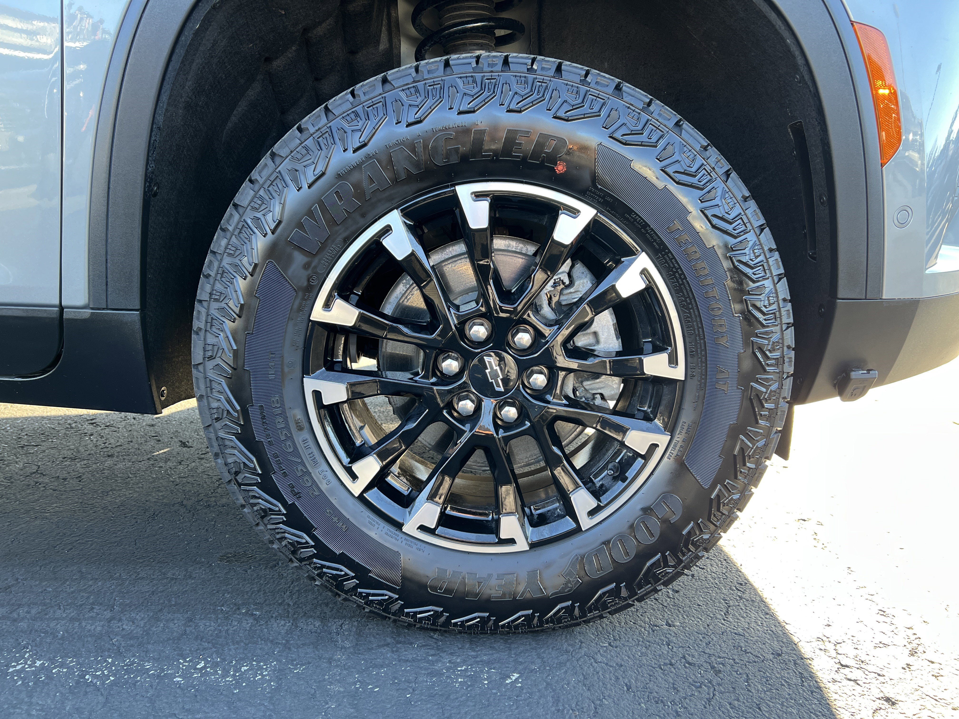 Used 2025 Chevrolet Traverse Z71 w/ Enhanced Driving Package image 11