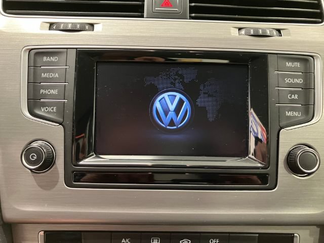 Used 2015 Volkswagen Golf S FWD image 51