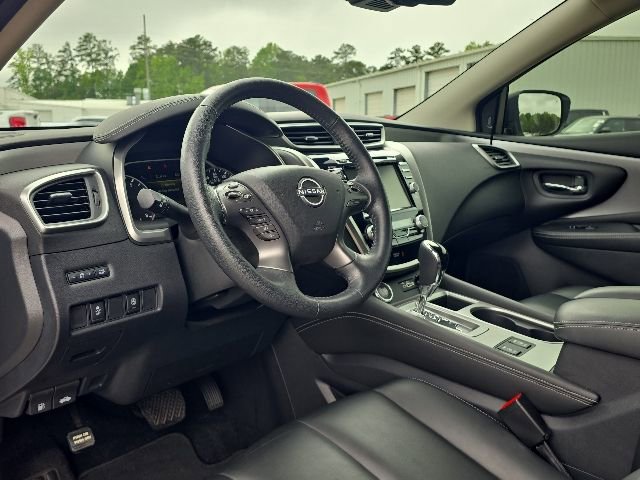 Used 2023 Nissan Murano SV w/ SV Midnight Edition Package FWD image 24
