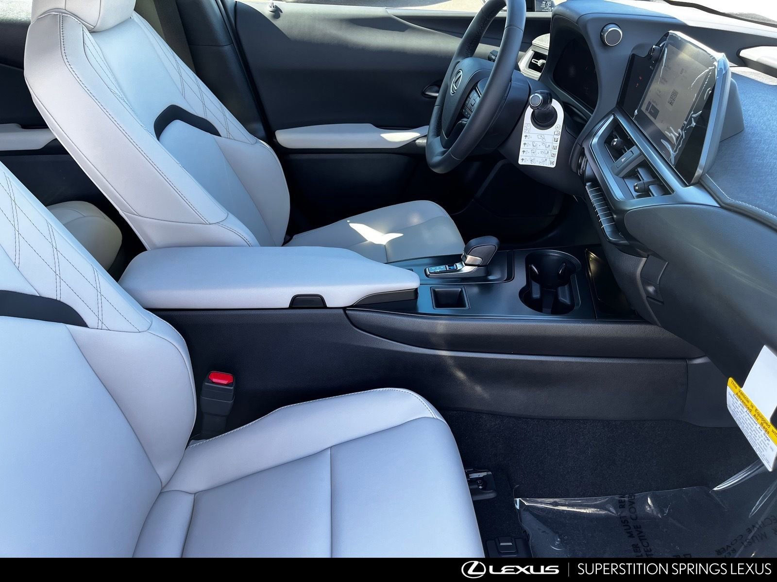 New 2026 Lexus UX 300h FWD image 22