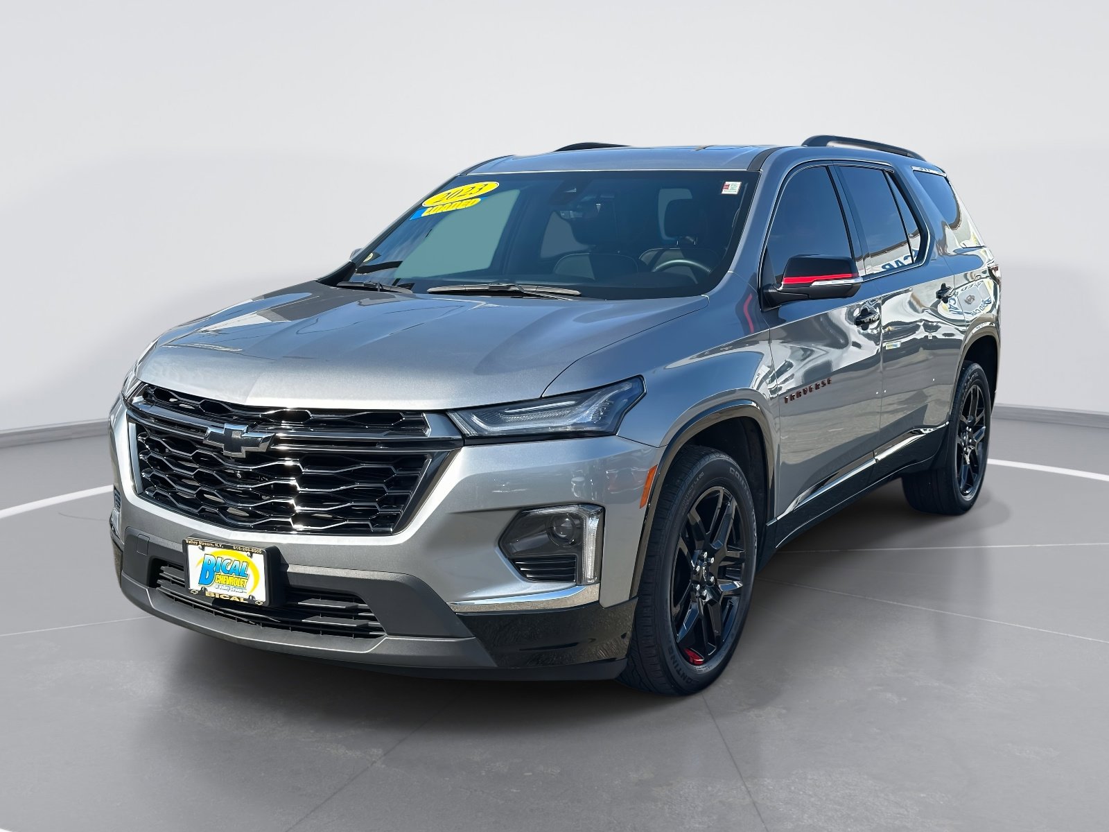 Certified 2023 Chevrolet Traverse Premier w/ Redline Edition image 3