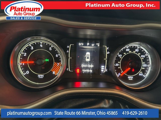 Used 2015 Jeep Cherokee Latitude w/ Comfort/Convenience Group AWD/4WD image 18