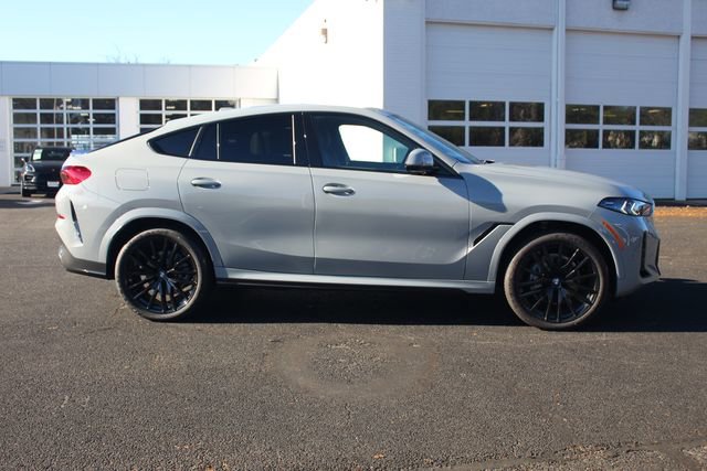New 2026 BMW X6 xDrive40i w/ Premium Package image 10