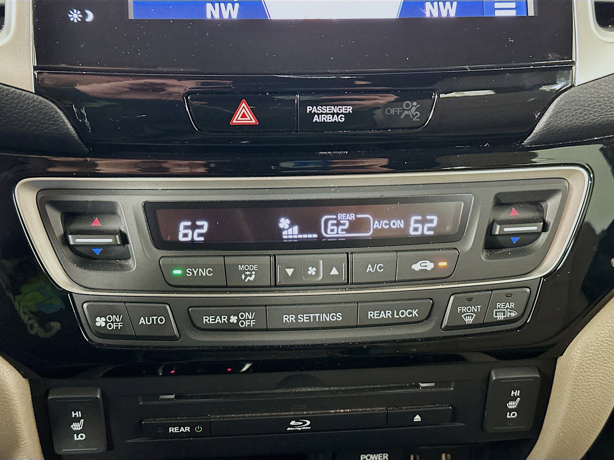 Used 2017 Honda Pilot Touring image 23