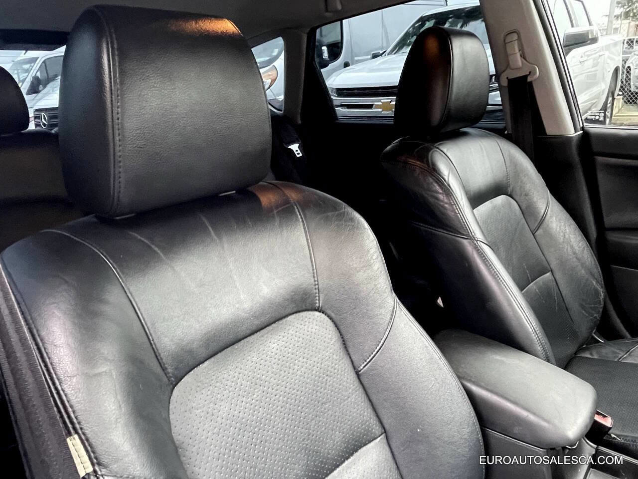 Used 2004 MAZDA MAZDA3 s image 23