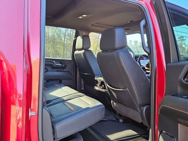 Used 2024 GMC Sierra 2500 AT4 w/ AT4 Premium Plus Package image 14