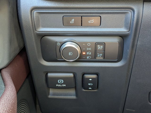 Used 2022 Ford Expedition Limited RWD image 13