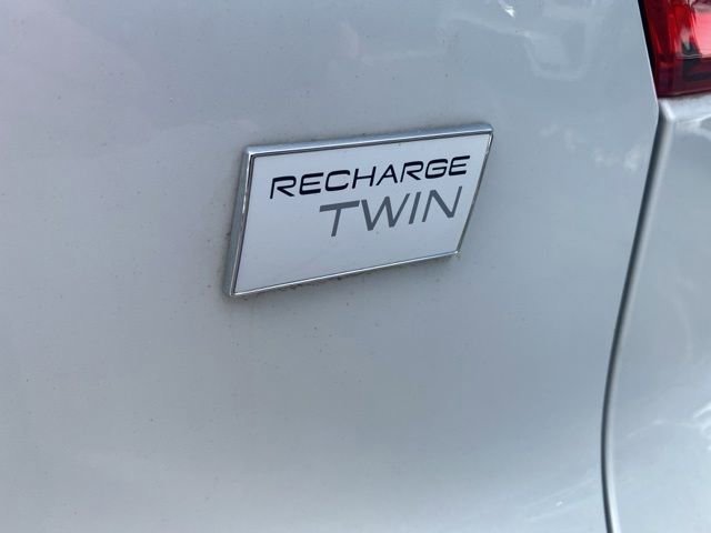 Used 2023 Volvo XC40 Recharge Ultimate w/ Protection Package Premier AWD/4WD image 18