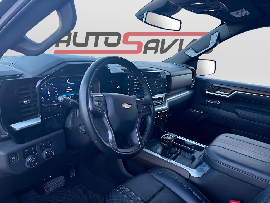Used 2024 Chevrolet Silverado 1500 High Country AWD/4WD image 9