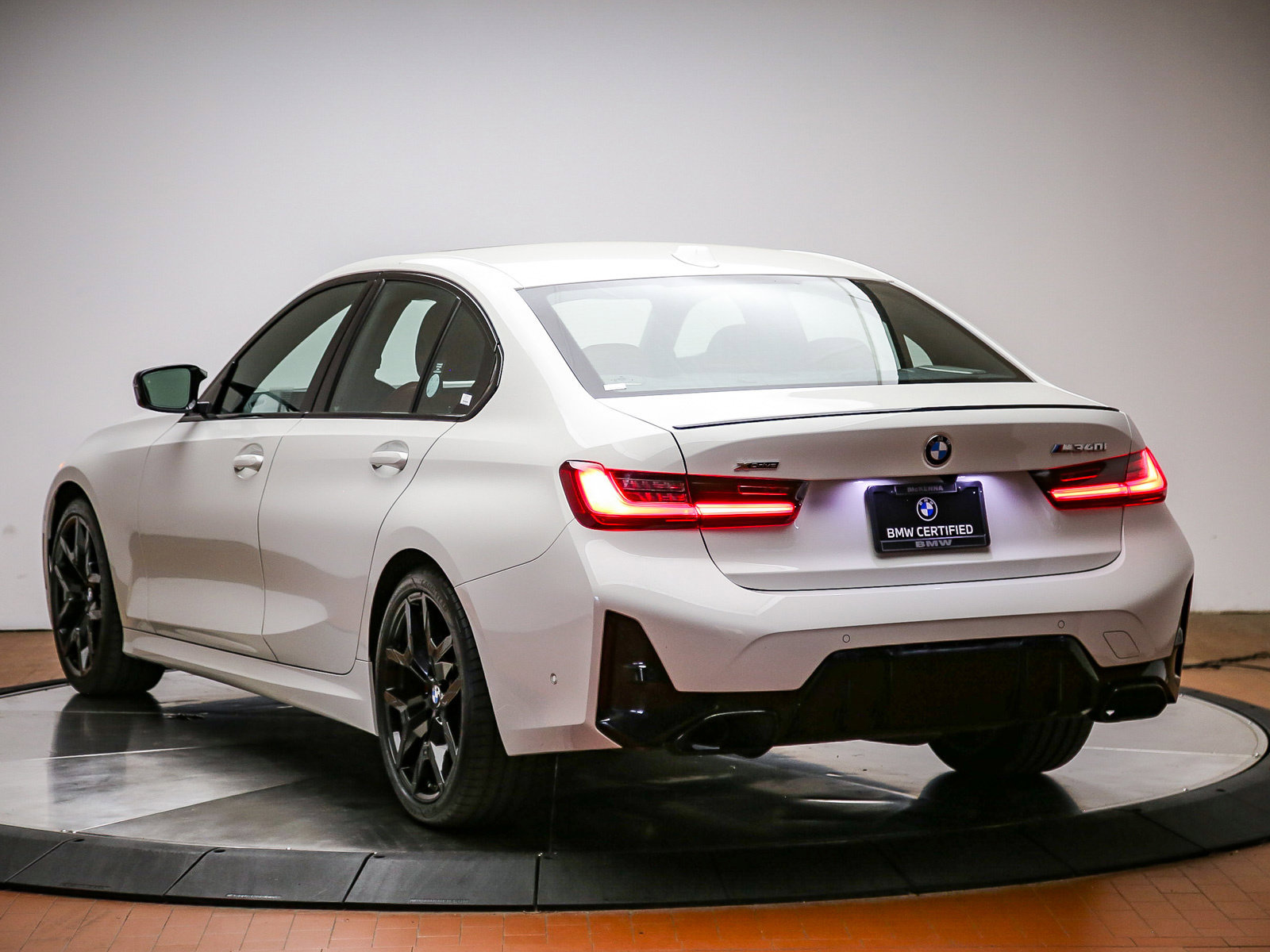 Certified 2025 BMW M340i xDrive w/ Premium Package AWD/4WD image 2