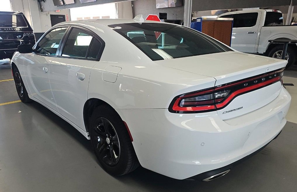 Used 2023 Dodge Charger SXT RWD image 5