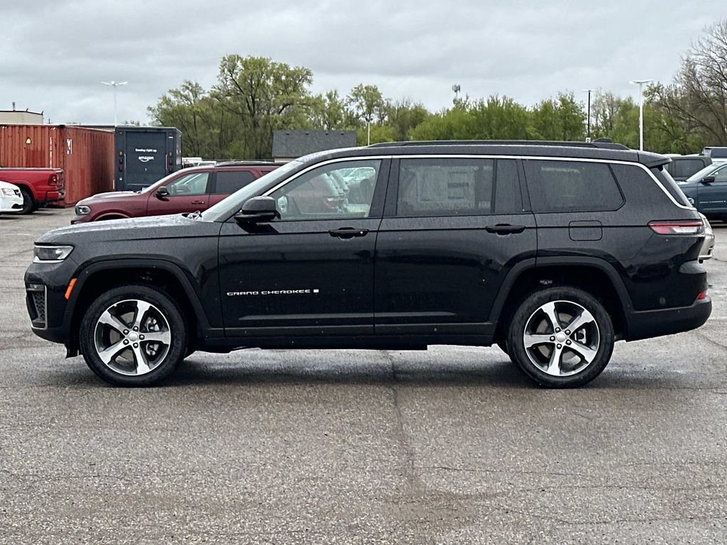 New 2026 Jeep Grand Cherokee L Limited AWD/4WD image 5