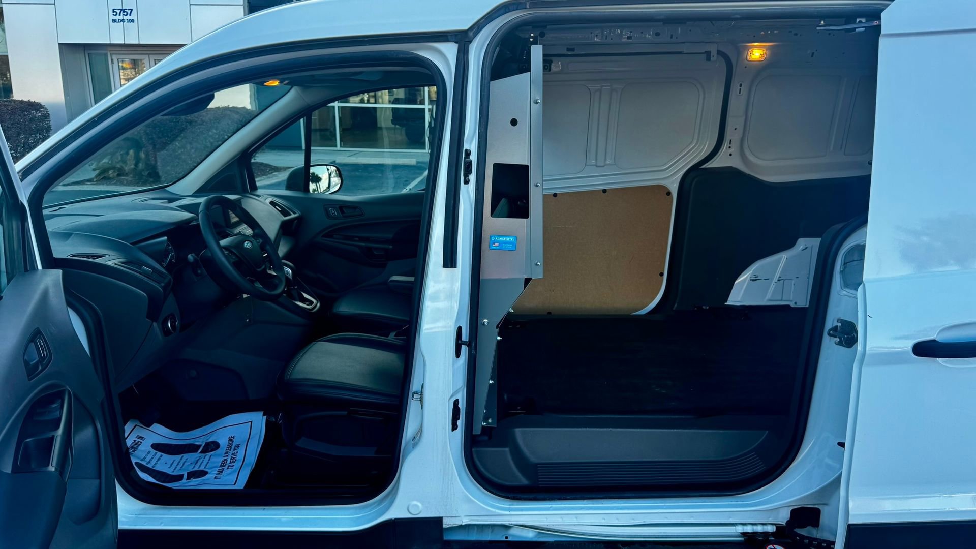Used 2022 Ford Transit Connect XL image 19