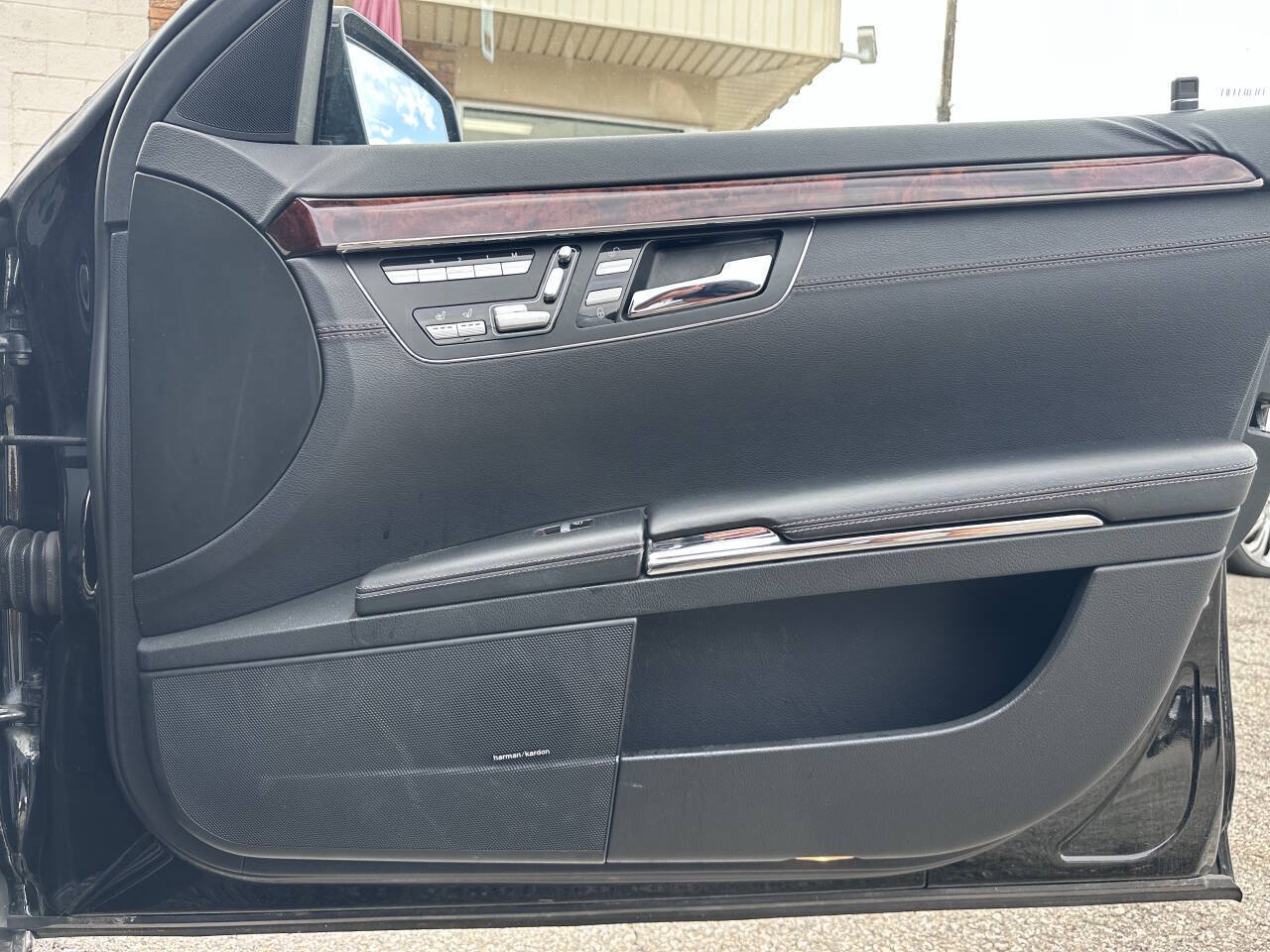 Used 2012 Mercedes-Benz S 550 4MATIC image 38