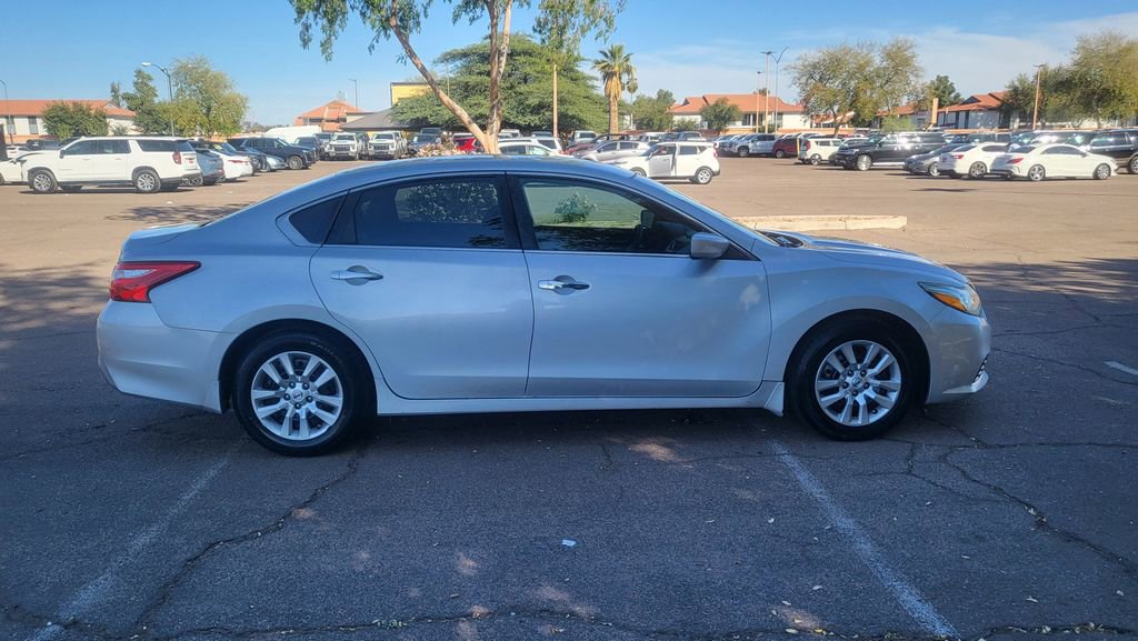 Used 2016 Nissan Altima 2.5 S w/ Power Driver Seat Package image 10