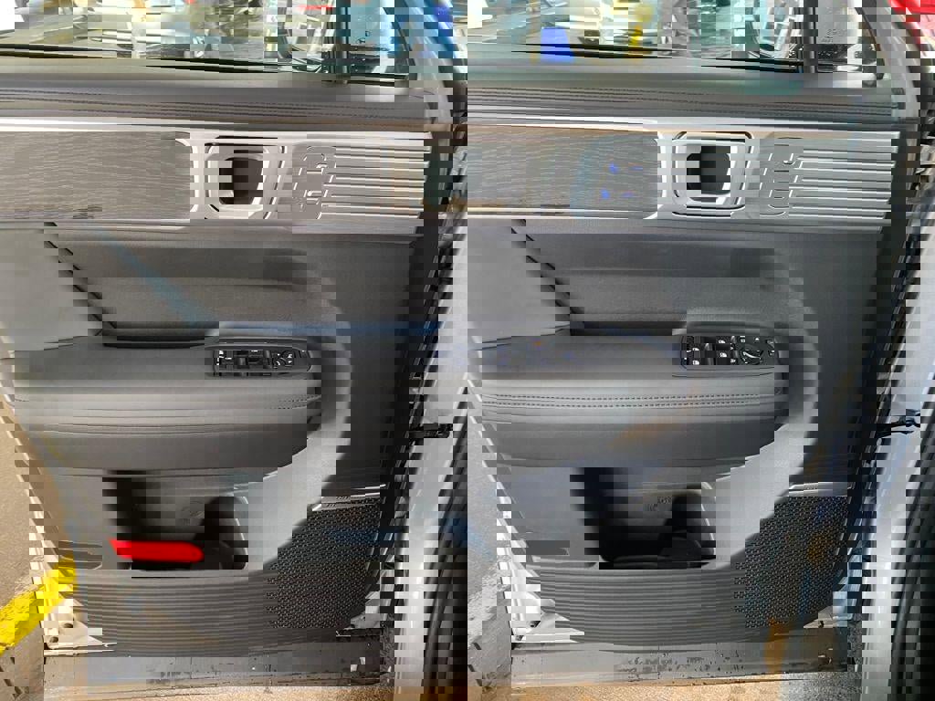 New 2026 Hyundai Santa Fe Limited image 13