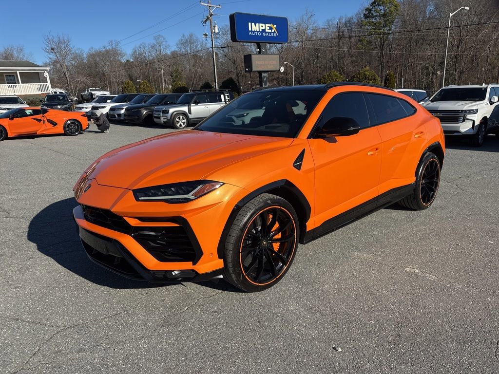 Used 2022 Lamborghini Urus image 1