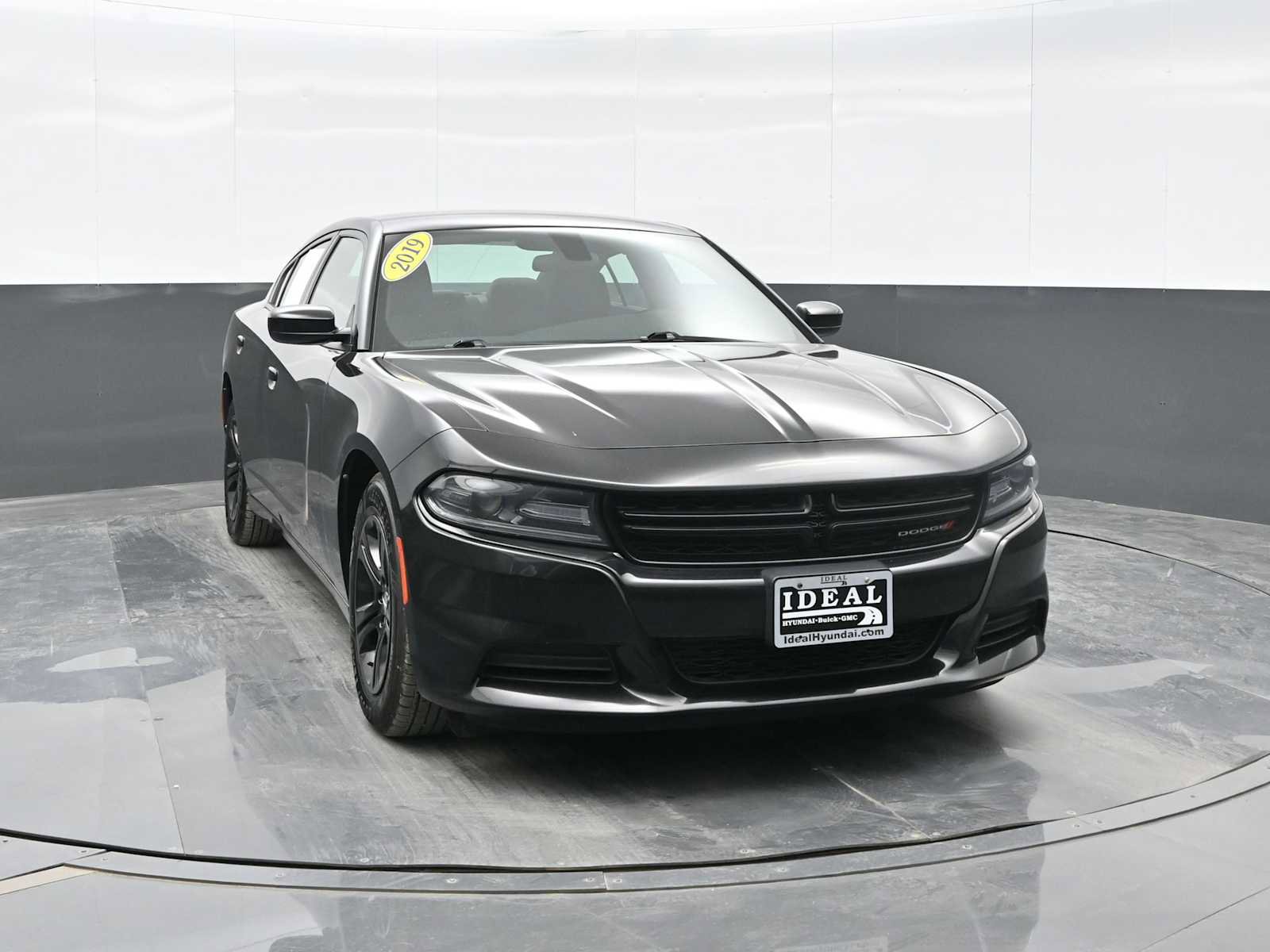 Used 2019 Dodge Charger SXT