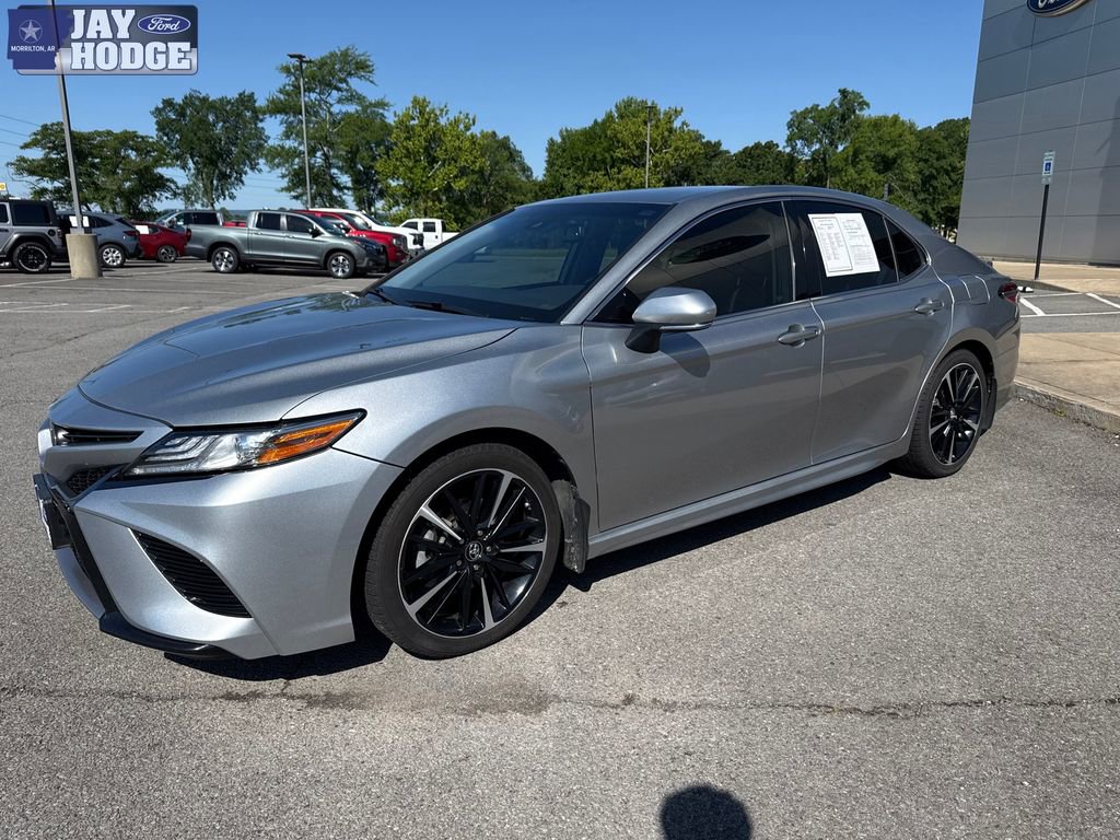 Used 2019 Toyota Camry XSE FWD image 2