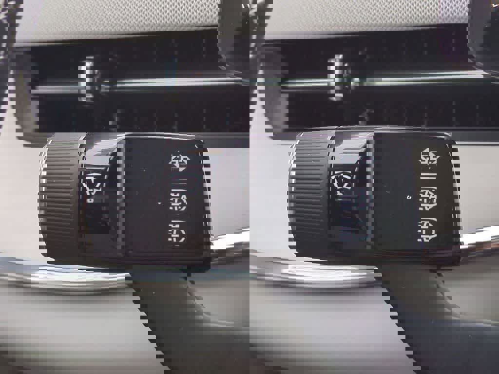 New 2025 Volvo EX90 Ultra w/ Protection Package Premier image 27