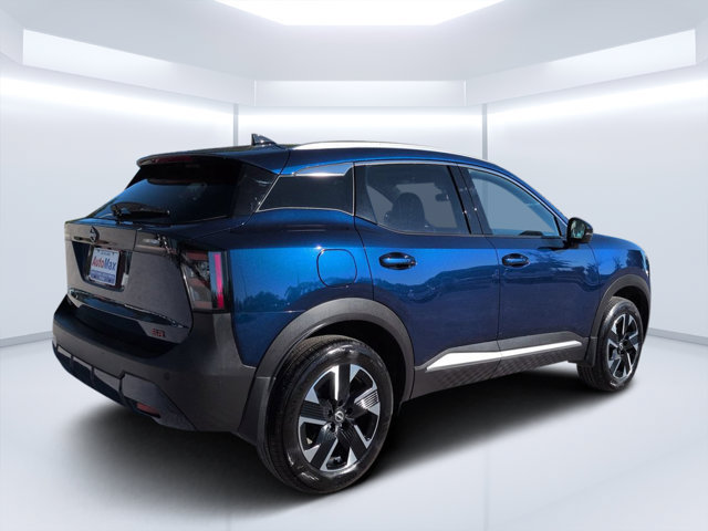 Used 2026 Nissan Kicks SR FWD image 3