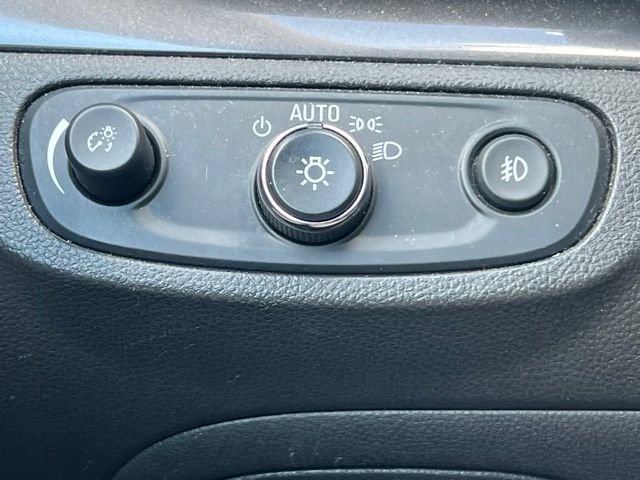 Used 2017 Buick Encore Premium FWD image 5