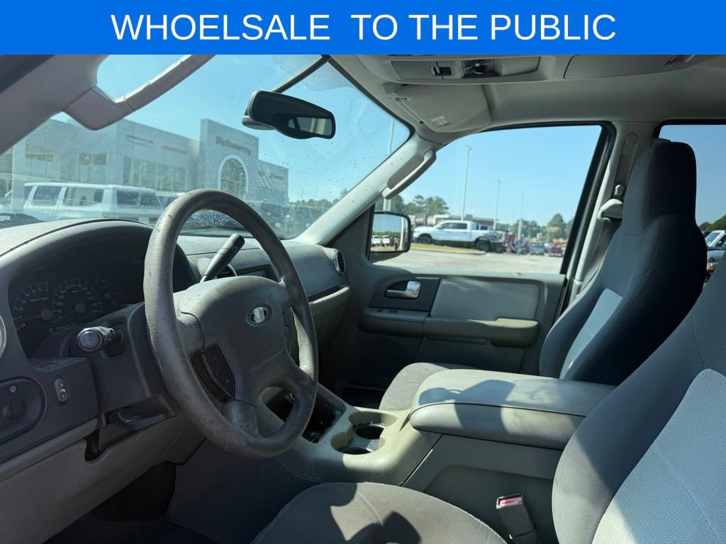 Used 2004 Ford Expedition XLT RWD image 4