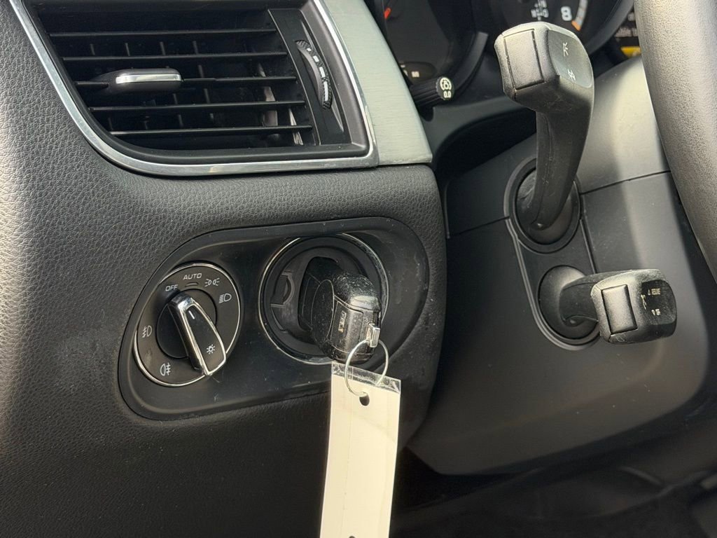 Used 2016 Porsche Macan Turbo image 17