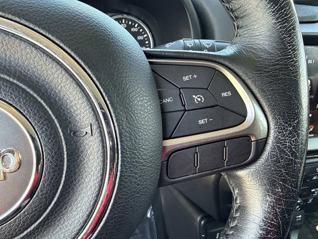 Used 2021 Jeep Renegade Limited AWD/4WD image 33
