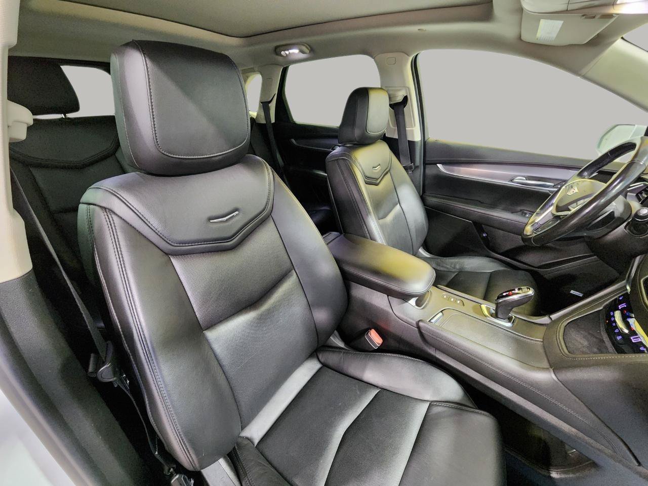 Used 2019 Cadillac XT5 Luxury AWD/4WD image 28