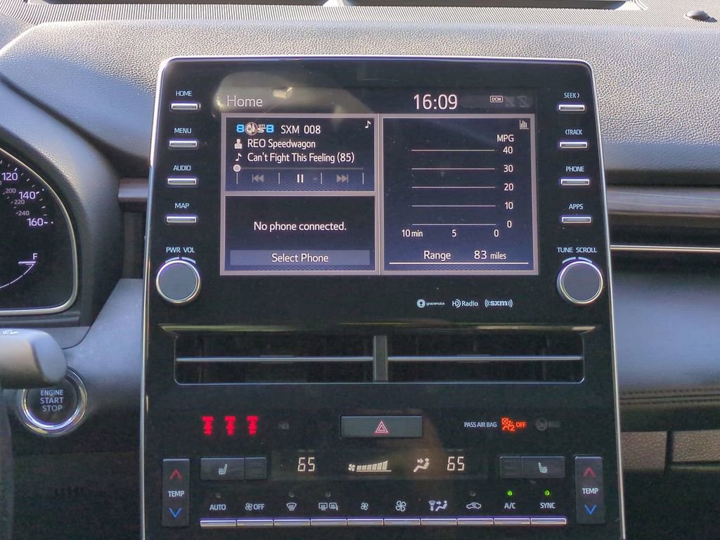 Certified 2022 Toyota Avalon XLE image 17