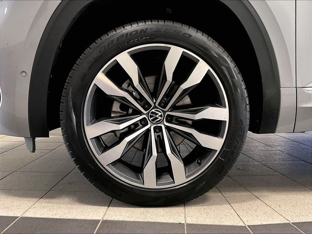 Certified 2023 Volkswagen Atlas SEL Premium AWD/4WD image 7